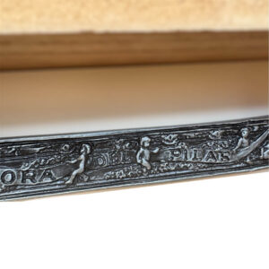 Medida de la virgen del pilar en fundición enmarcada